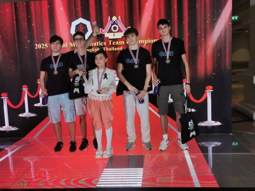 novina-2025-12-wmtc-systezanie-po-matematika-thailand-14